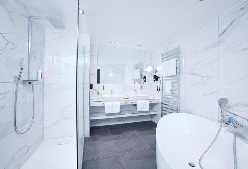 Полулюкс, Esperanto Kongress Und Kulturzentrum Fulda