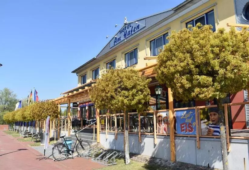 スタンダードシングルルーム, Garni Am Hafen