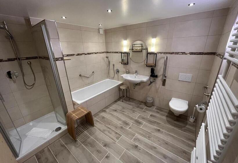 חדר משפחתי, Garni Kalkbrennerhof