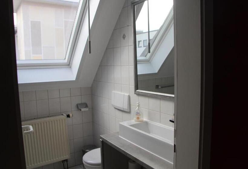 Апартаменты 1 Спальня с Балконом, Illertisser Hof