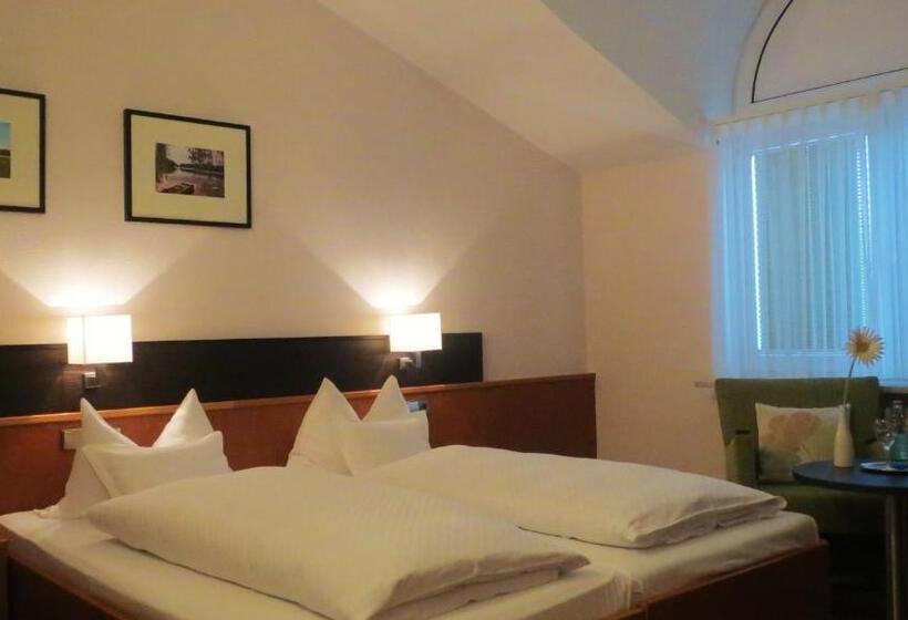 스탠다드 룸, Lindner S