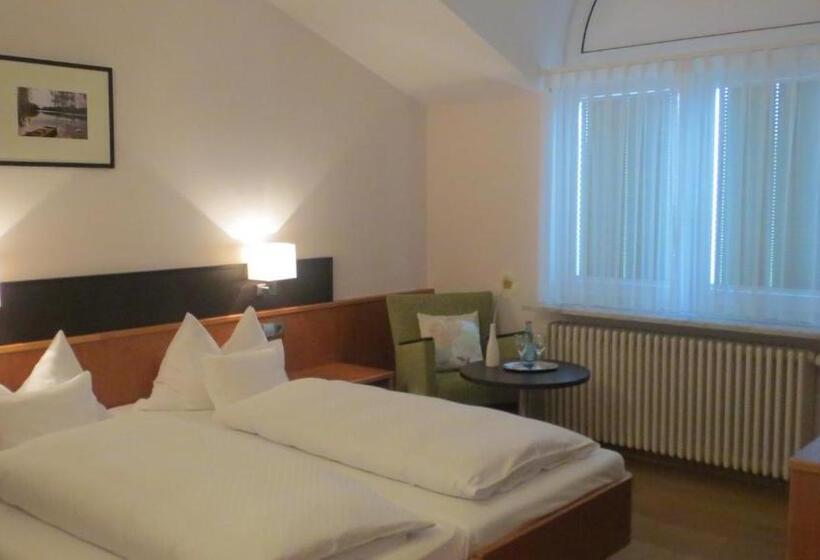 스탠다드 룸, Lindner S