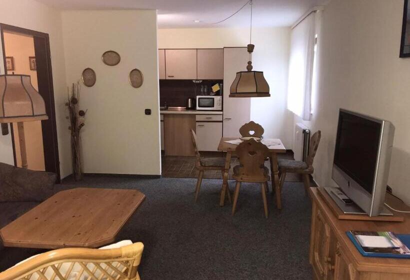 Standart Oda, Quellenhof Bad Urach