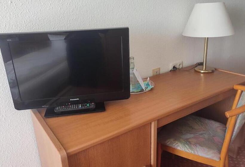 스탠다드 싱글 룸, Rebschule