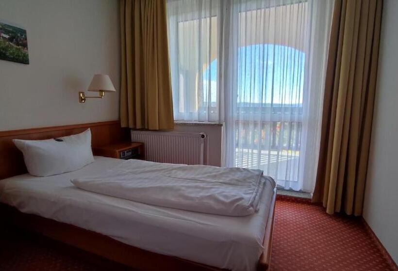 스탠다드 싱글 룸, Rebschule