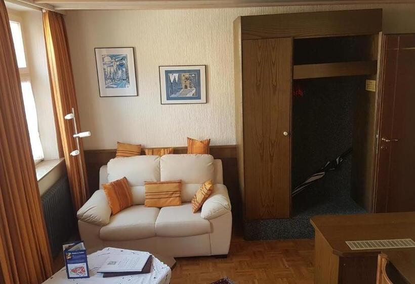 Номер Стандарт, Restaurant Goldenes Lamm