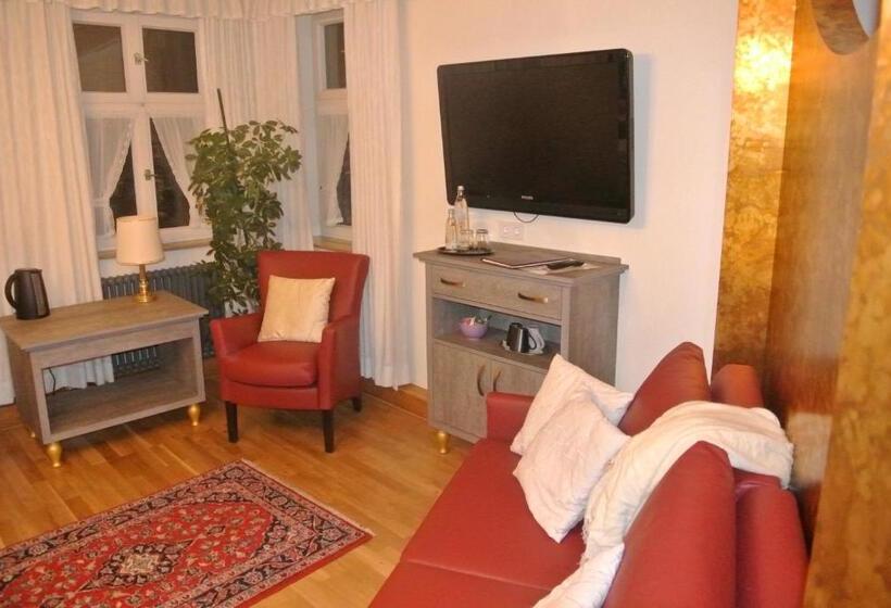 Номер Стандарт Трехместный, Restaurant Goldenes Lamm