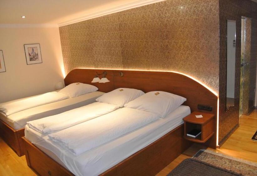 Четырехместный Номер Стандарт, Restaurant Goldenes Lamm