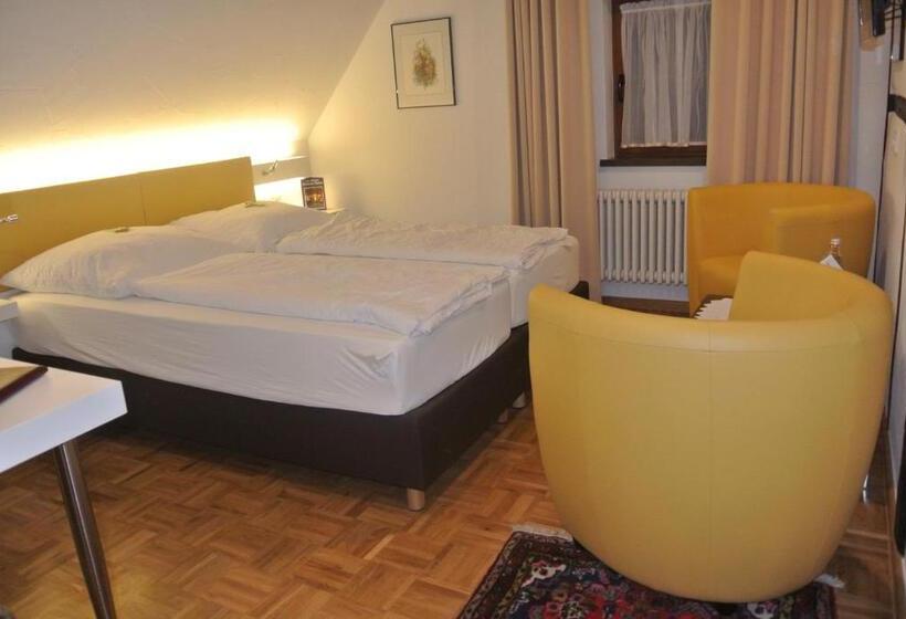 Номер Комфорт, Restaurant Goldenes Lamm