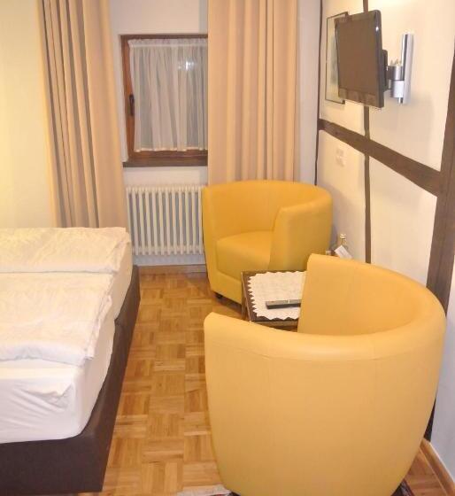 Номер Комфорт, Restaurant Goldenes Lamm