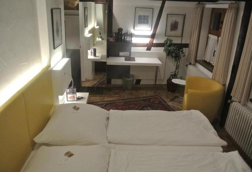 Номер Комфорт, Restaurant Goldenes Lamm