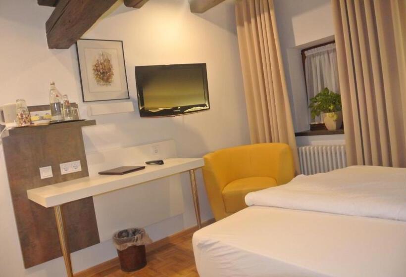 Номер Комфорт Индивидуальный, Restaurant Goldenes Lamm