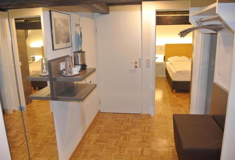 Апартаменты 1 Спальня, Restaurant Goldenes Lamm