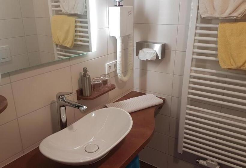 Номер Комфорт, Restaurant Goldenes Lamm