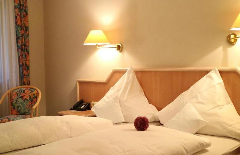 Номер Стандарт, Restaurant Paradeismuhle