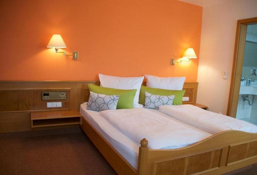 חדר סטנדרט, Restaurant Thum