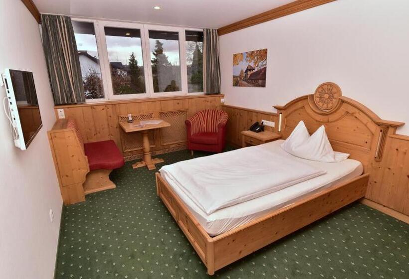 标准单人间, Wender