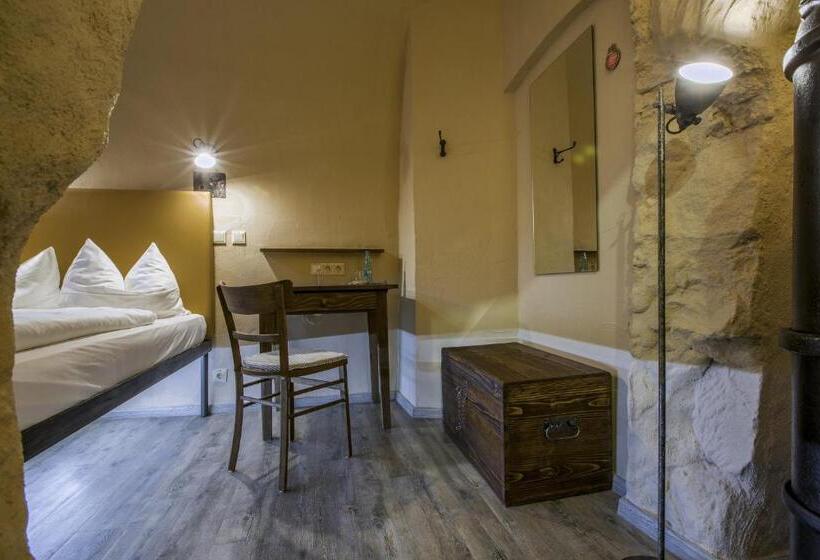 חדר סטנדרט, Knast Hotel Fronfeste