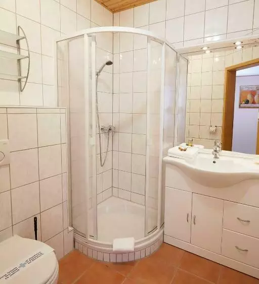 コンフォートルーム, Land Und Aktivhotel Altmühlaue