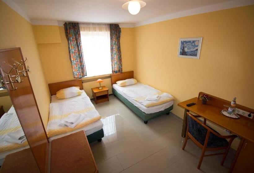 غرفة قياسية, Landhaus Havelse