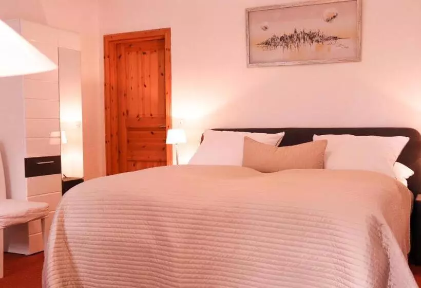 Standard Room, Landhotel Restaurant Schwalbennest
