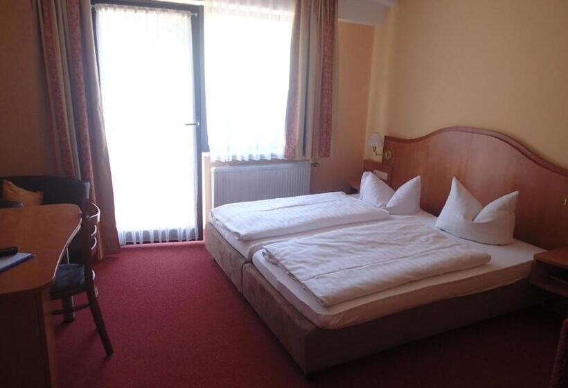 Номер Стандарт Индивидуальный, Landhotel Spessartruh