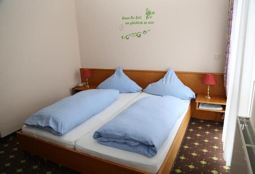 Quarto standard, Taunus Residence