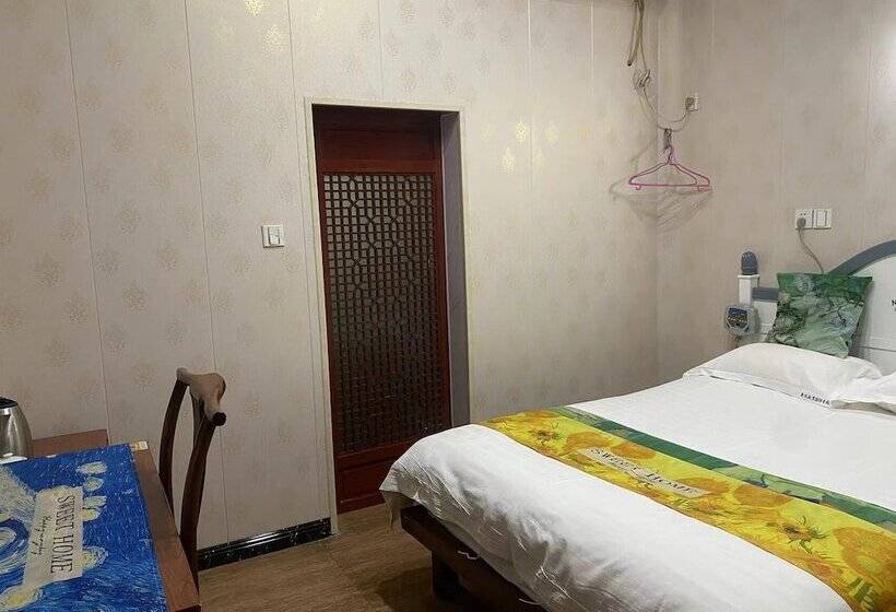 اتاق استاندارد, Shaoxing Laotaimen Luxun Native Place Youth Hostel