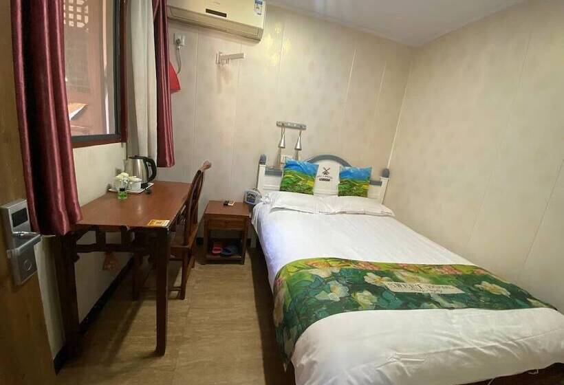 اتاق استاندارد یک نفره, Shaoxing Laotaimen Luxun Native Place Youth Hostel