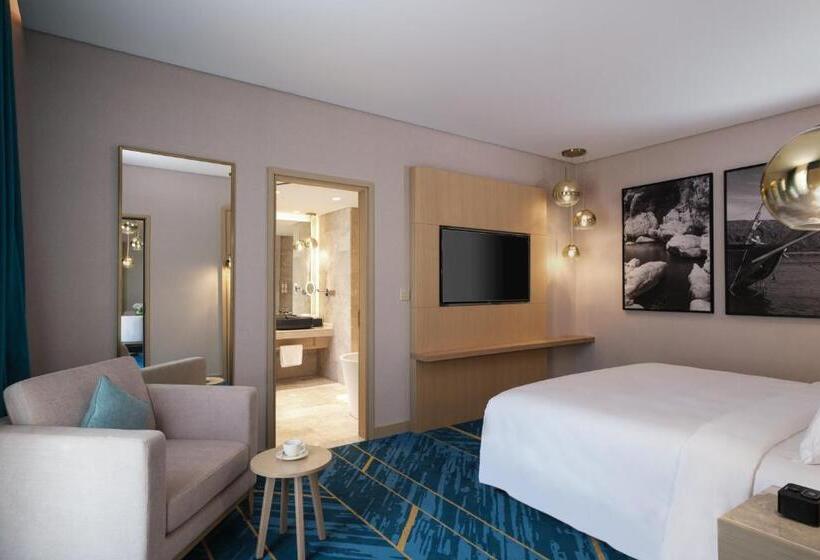 سوییت, Maani Muscat Hotel & Suites