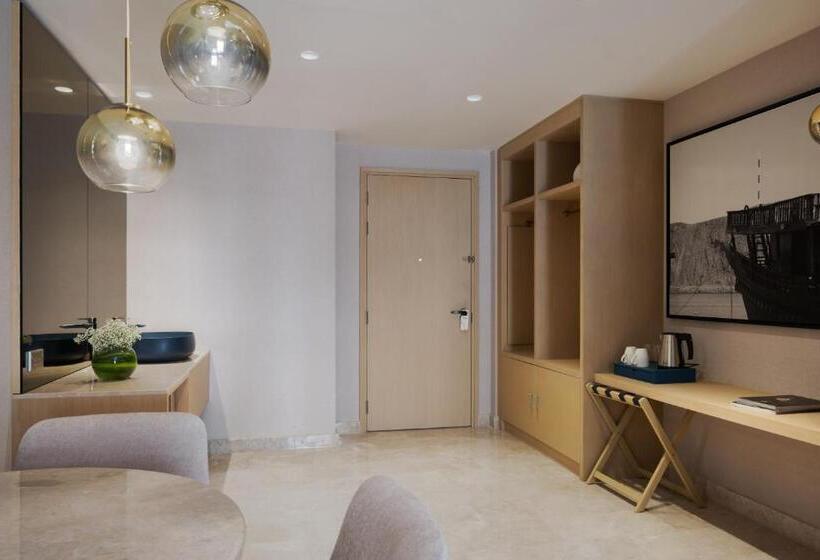 Superior suite with pool view, Maani Muscat Hotel & Suites