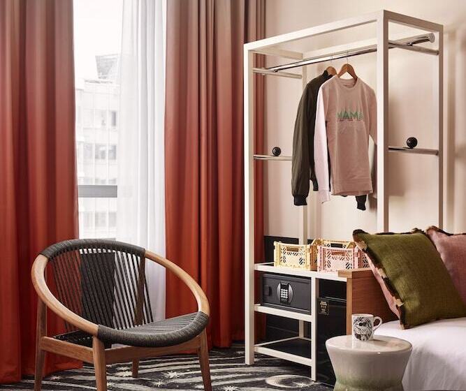 スイート, Mama Shelter Paris La Défense