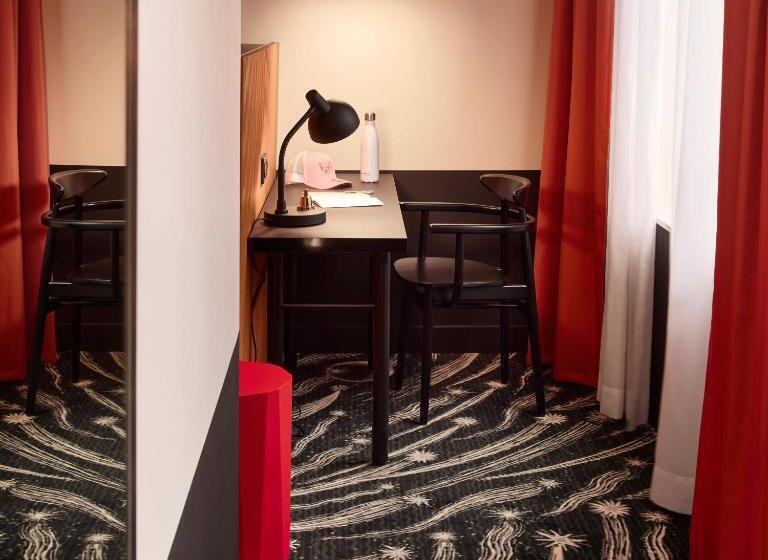 スタンダードルーム, Mama Shelter Paris La Défense