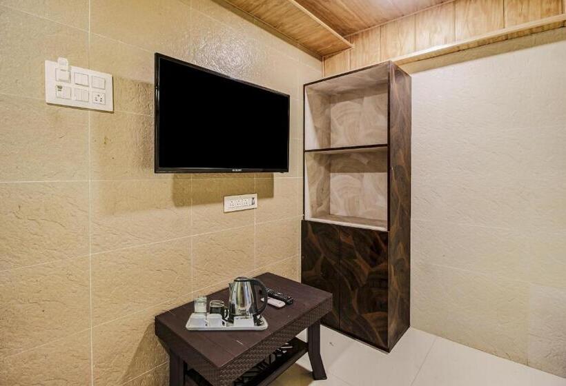 غرفة كلاسيكية ثلاثية, O K K Royal Residency