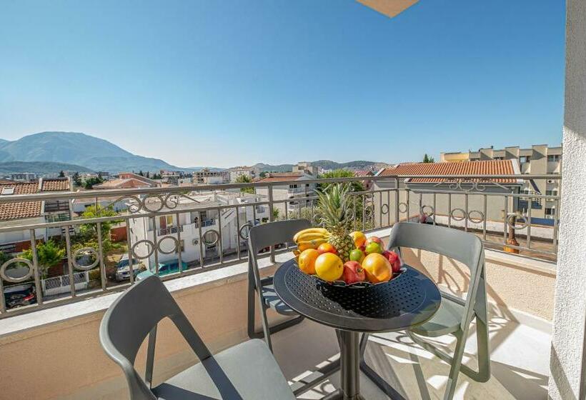 آپارتمان لوکس 1 خوابه, N&n Lux Guest House