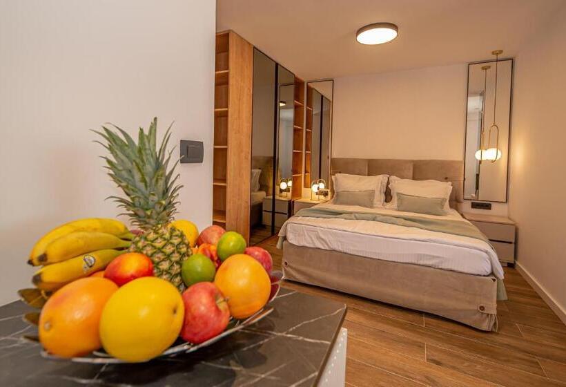 آپارتمان 1 خوابه با چشمانداز دریا, N&n Lux Guest House