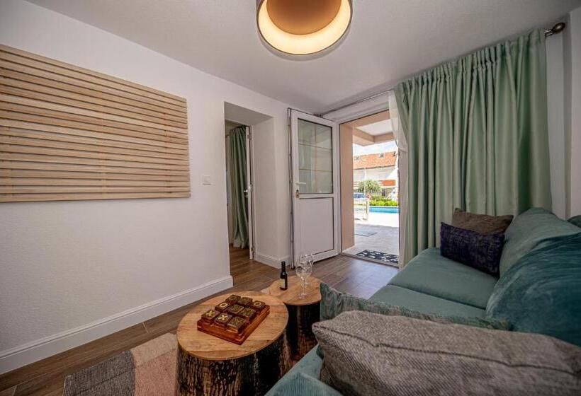 آپارتمان 1 خوابه, N&n Lux Guest House