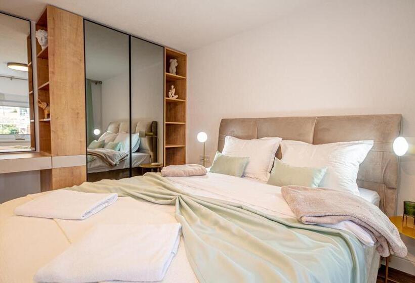 آپارتمان 1 خوابه, N&n Lux Guest House