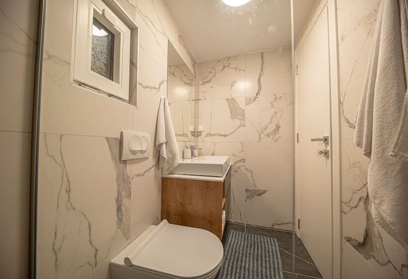 آپارتمان 1 خوابه, N&n Lux Guest House