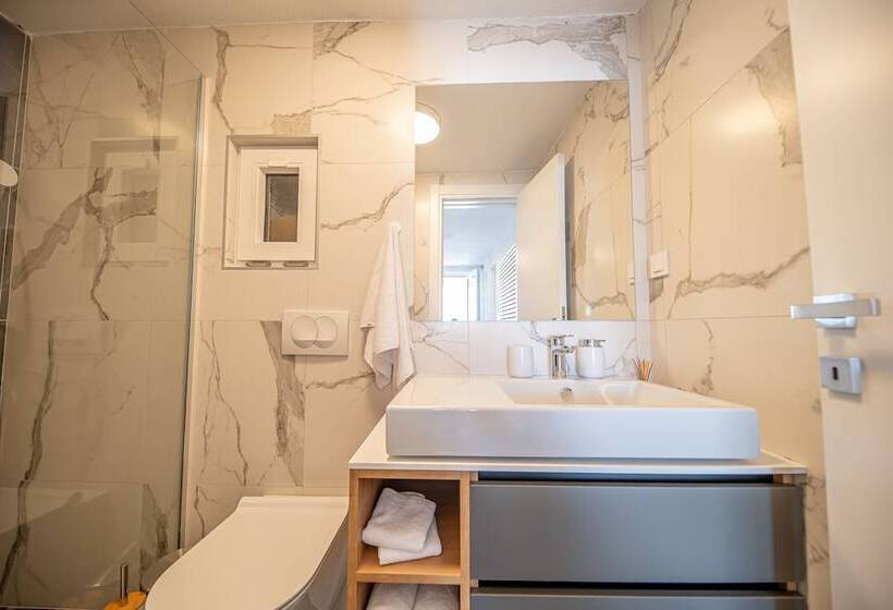 آپارتمان 1 خوابه, N&n Lux Guest House