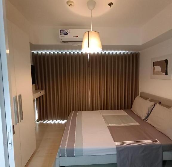 استودیوی استاندارد, Residences In Azure Condominium Parañaque City Metro Manila