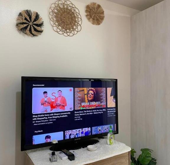 Escritório Superior, Residences In Azure Condominium Parañaque City Metro Manila