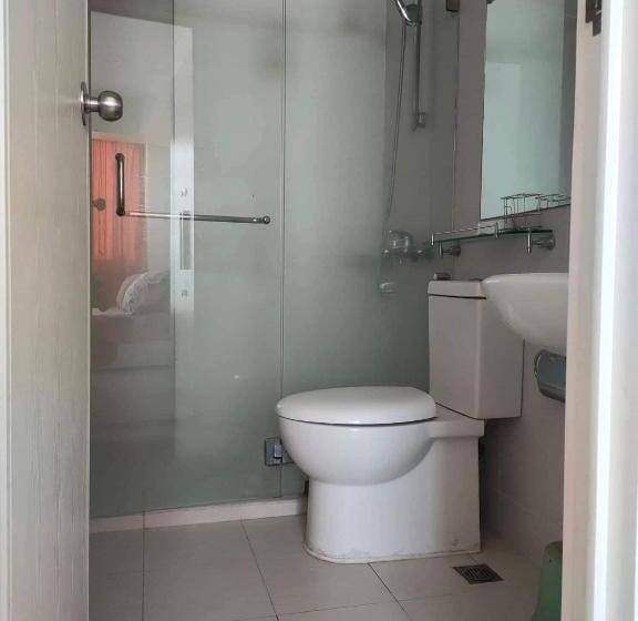 سوییت خانوادگی, Residences In Azure Condominium Parañaque City Metro Manila