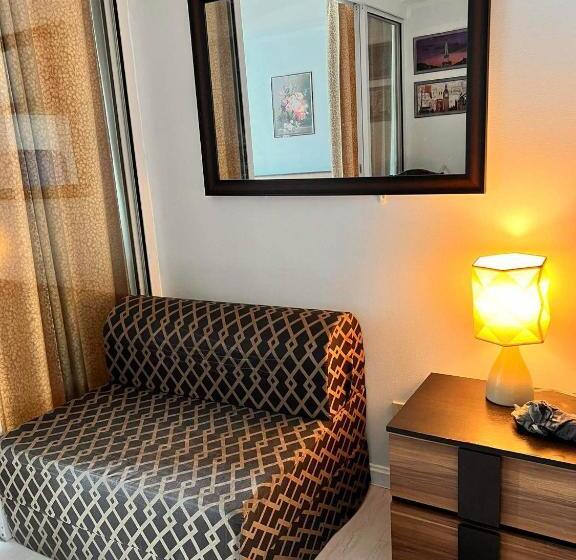 استودیوی استاندارد با چشمانداز دریا, Residences In Azure Condominium Parañaque City Metro Manila