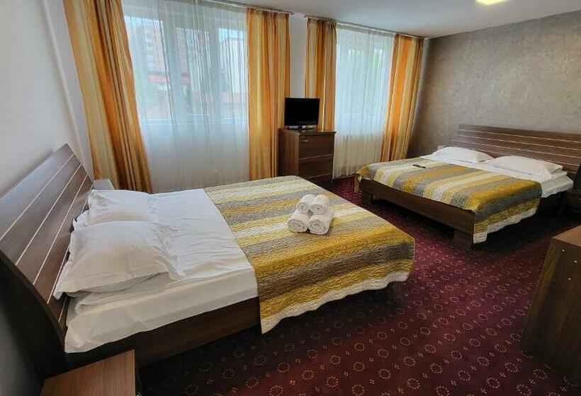 スタンダード4人部屋, Boutique Global