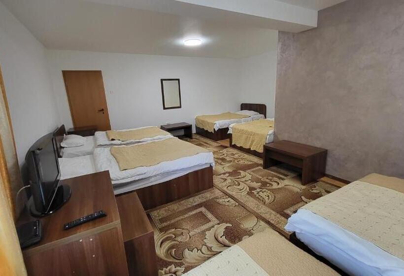 エコノミールーム, Boutique Global