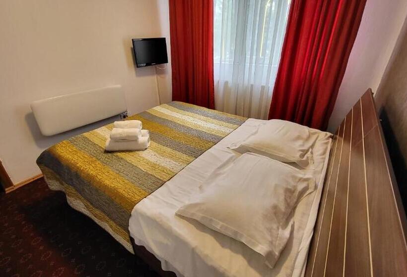 Апартаменты 1 Спальня с Балконом, Boutique Global