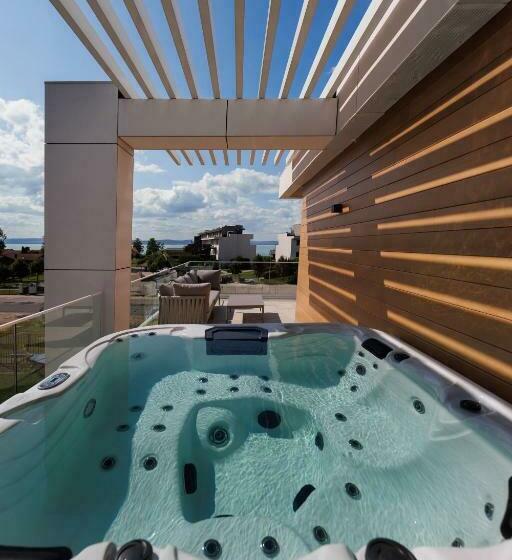 带1个卧室的顶楼公寓, Gold Wave Apartments