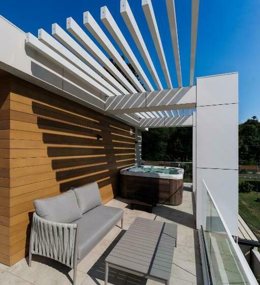 带1个卧室的顶楼公寓, Gold Wave Apartments