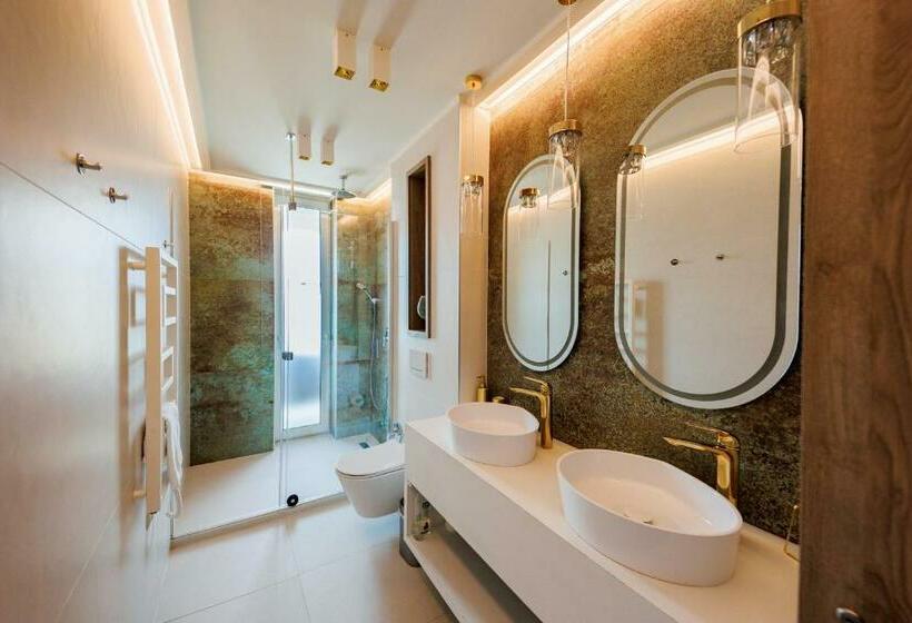 带1个卧室的顶楼公寓, Gold Wave Apartments